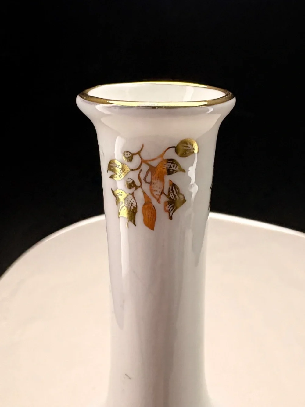 Vtg Crown Staffordshire Aristocrat Bud Vase Fine Bone China Gold Floral England